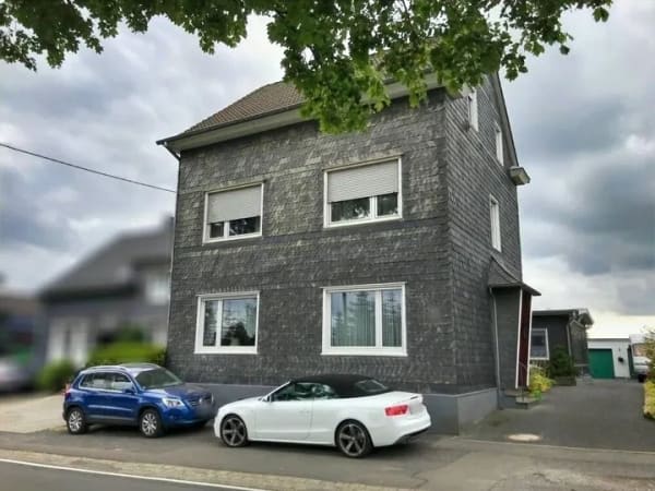 Immobilie in Wermelskirchen - Mehrfamilienhaus + Bungalow auf großem Grundstück (VERMIETET) - Bild 0