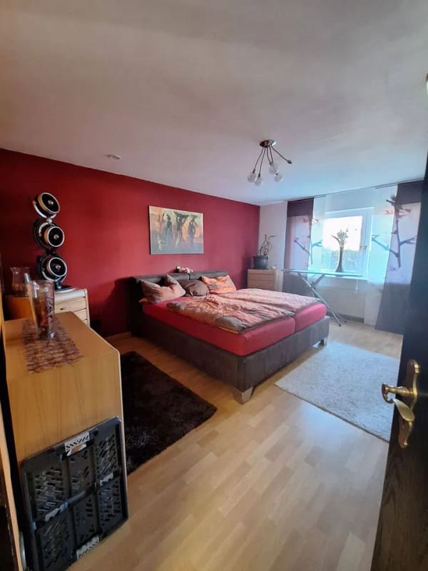 Immobilie in Schwalbach - 3-Zimmer Eigentumswohnung in bester Lage Schwalbach Taunus - ideal für Kapitalanleger oder Selbstnutzer - Bild 2