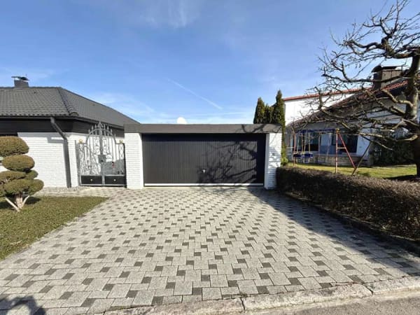Immobilie in Oberboihingen - WOHNEN AUF EINER EBENE: EFH mit 4 Schlafzimmern & XXL Arbeitsraum! - Bild 1