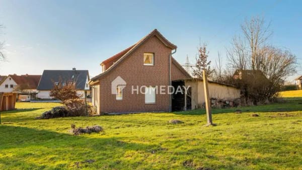 Immobilie in Kirchlengern - Großzügiges Grundstück trifft auf Potenzial - Einfamilienhaus mit viel Raum für Ihre Ideen - Bild 1