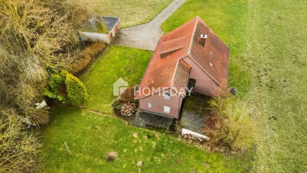 Immobilie in Kirchlengern - Großzügiges Grundstück trifft auf Potenzial - Einfamilienhaus mit viel Raum für Ihre Ideen - Bild 2