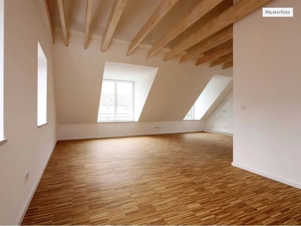 Immobilie in Remscheid - 1 Zimmer - Wohnung mit Balkon Attraktiv! Provisionsfrei! - Bild 0