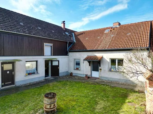 Immobilie in Nuthe-Urstromtal - Nuthe-Urstromtal: Kleiner, immer instandgehaltener Vierseithof mit Nebengelass für alle Zwecke - Bild 1