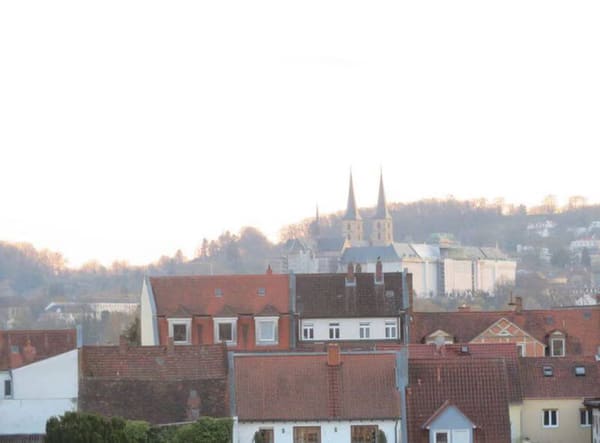 Immobilie in Bamberg - BAMBERG-NÄHE BAHNHOF: 3-ZIMMER-WOHNUNG(= SOFORT FREI!!) + BAD MIT FENSTER FÜR 149.000,-EURO - Bild 3