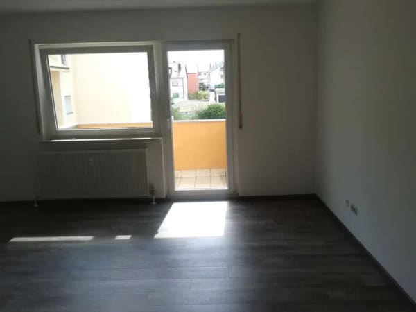 Immobilie in Sachsenheim - 1 - Zimmer Apartment mit Südbalkon - Bild 0