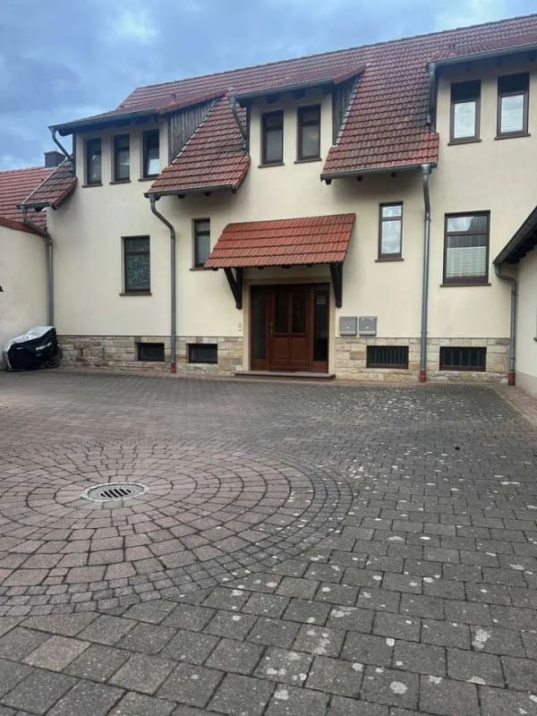 Immobilie in Armsheim - Großzügige 4-Zimmer-Erdgeschosswohnung mit sonniger Loggia und Garage in Armsheim - Bild 0