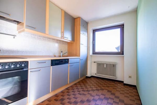 Immobilie in Lauchringen - 3,5-Zimmer Wohnung mit Garage für Ihr Wohnmobil oder Boot in Lauchringen - Bild 3