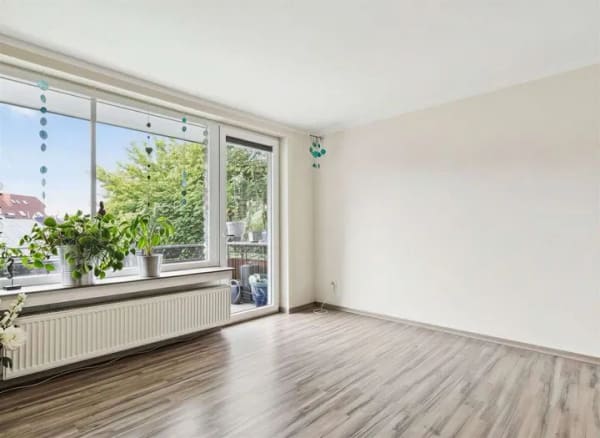 Immobilie in Großkrotzenburg - Leerstehende, sanierte 3-Zimmer-Eigentumswohnung mit Balkon in Fußweite zum See - Bild 0