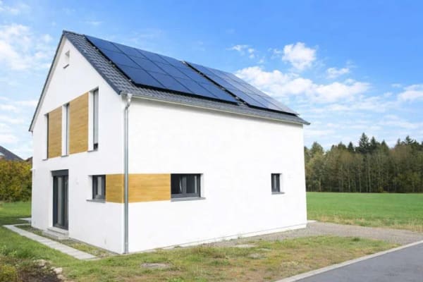 Immobilie in Großerlach - Hier sehen Sie, was Sie kaufen! Hochwertiges WEISS-Energiesparhaus - Bezug sofort möglich! - Bild 0