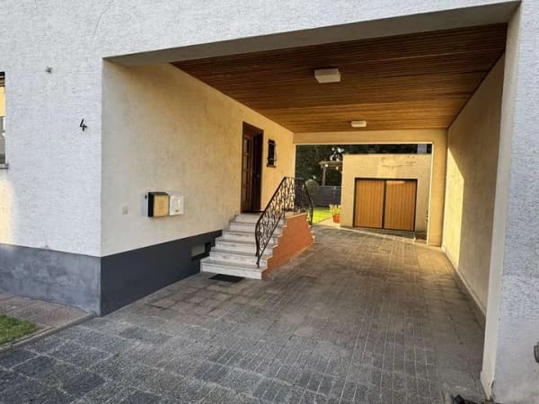 Immobilie in Hösbach - Zweifamilienhaus mit Garten und Balkon in Hösbach - Bild 2