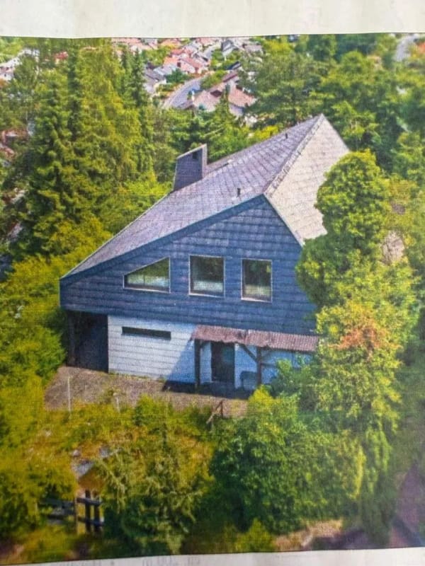 Immobilie in Gemünden am Main - Ehemalige Villa mit unverbaubaren Bergblick  - Bild 0