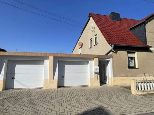 Immobilie in Nienburg (Saale) - Einziehen und weiter ausbauen - Bild 0