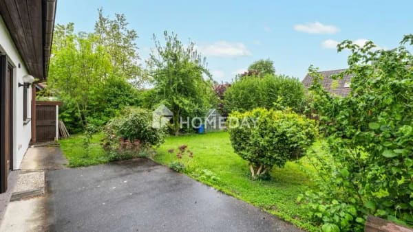 Immobilie in Ehekirchen - Ihr neues Zuhause - Leerstehendes Einfamilienhaus mit 7 Zimmern, Kamin und EBK in Ehekirchen - Bild 4