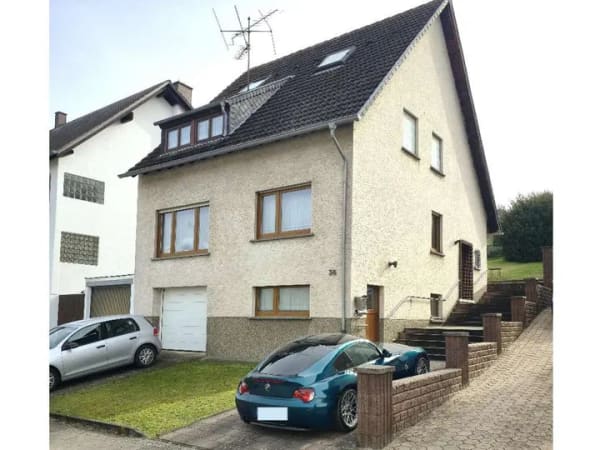 Immobilie in Püttlingen - Ein- bis Zweifamilienhaus in Sackgasse in Püttlingen-Köllerbach - Bild 0