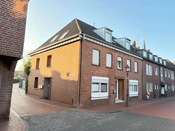 Immobilie in Uedem - Mehrfamilienhaus mit 4 Wohneinheiten - Bild 0