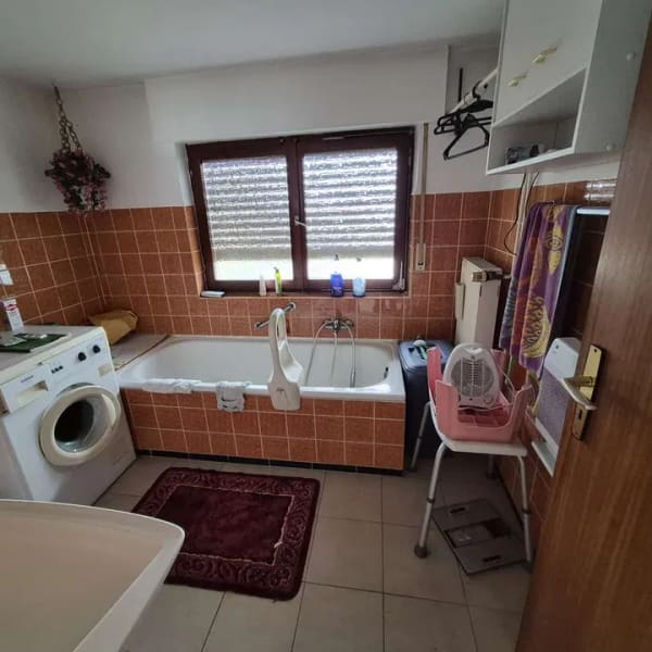 Immobilie in Singhofen - Charmantes Wohnhaus mit Scheune und großem Garten in Singhofen - Bild 2