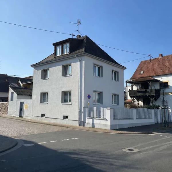 Immobilie in Gau-Odernheim - Einfamilienhaus mit Praxis  in Gau-Odernheim, Baujahr 1951 - Bild 0