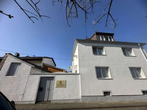 Immobilie in Gau-Odernheim - Einfamilienhaus mit Praxis  in Gau-Odernheim, Baujahr 1951 - Bild 2