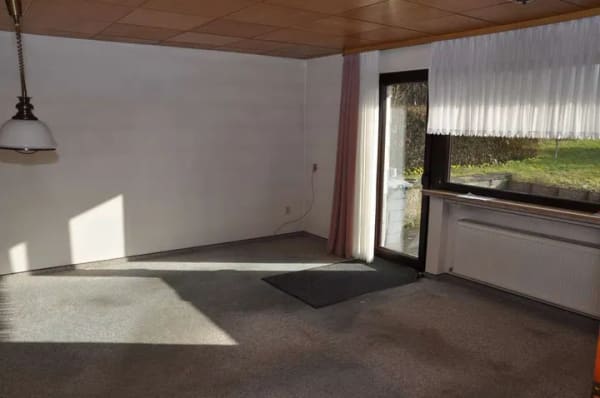 Immobilie in Braunfels - Einfamilienhaus in Bestlage, mit Garage und schönem Garten - Bild 3