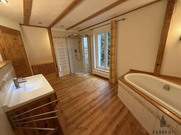 Immobilie in Glaubitz - **Bezugsfrei** Wohnen im Grünen: Freistehendes Einfamilienhaus mit Wintergarten und Terrasse - Bild 1