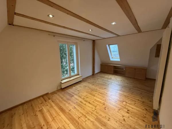 Immobilie in Glaubitz - **Bezugsfrei** Wohnen im Grünen: Freistehendes Einfamilienhaus mit Wintergarten und Terrasse - Bild 2