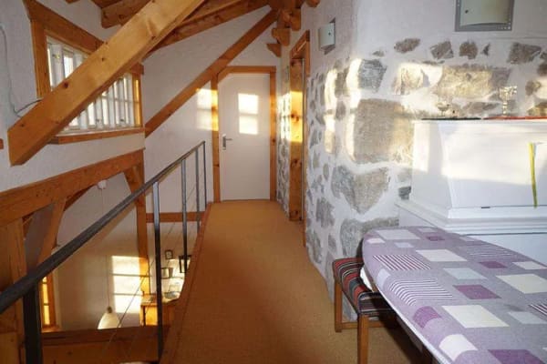 Immobilie in Dachsberg (Südschwarzwald) - Dachsberg, exkl. saniertes Landhaus, sep. Büro, Studio, 2 Gar., Areal ca. 8.000m², fussläufig Klo... - Bild 3