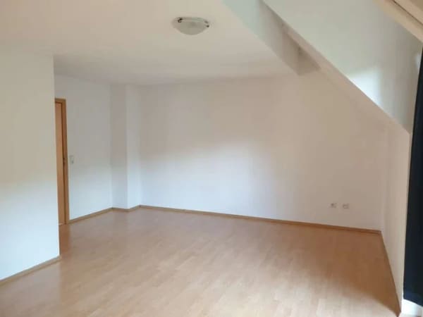 Immobilie in Queidersbach - Attraktives, vermietetes Reihenendhaus mit Garage und kleinem Grundstück – rentable Kapitalanlage - Bild 4