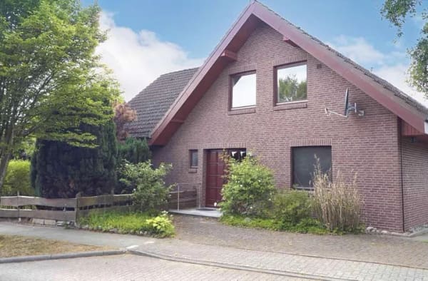 Immobilie in Ratekau - Ideales Zweifamilienhaus für Wohnen und Arbeiten! - Bild 2