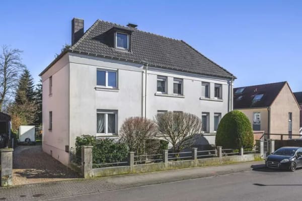 Immobilie in Aachen - Großteils bezugsfreies Immobilienensemble in Brander Bestlage mit traumhaften Grundstücken - Bild 1