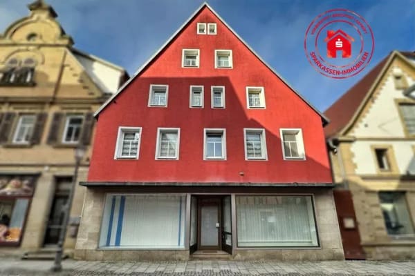 Immobilie in Creglingen - Renditestarkes Mehrfamilienhaus mit sieben Wohneinheiten und freier Büroeinheit - Bild 0