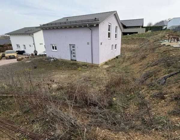 Immobilie in Blankenheim - * Für den Erwerber provisionsfrei im Auftrag der Gläubigerin * Freistehendes Wohnhaus (Rohbauzusta - Bild 1