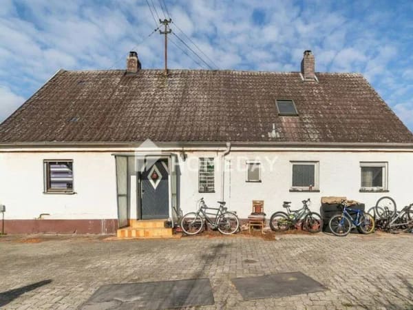 Immobilie in Vohburg an der Donau - Haus in Dornröschenschlaf - EFH mit Entwicklungspotenzial wartet auf liebevolle Kernsanierung - Bild 0