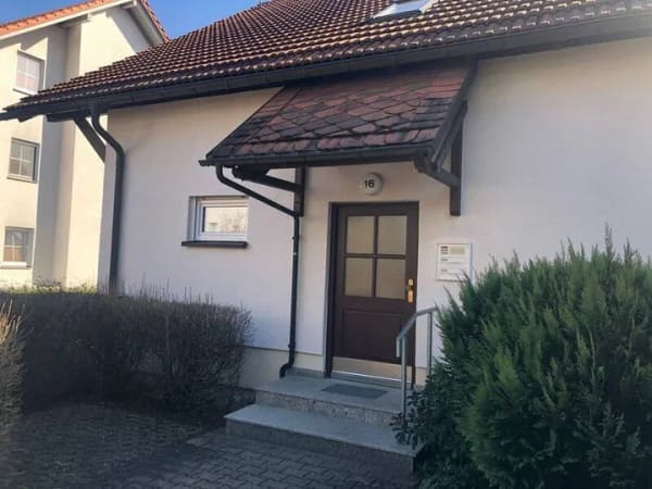 Immobilie in Klingenberg - Helle 3 Raumwohnung in 01774 Höckendorf mit Terrasse und PKW-Stellplatz - Bild 0
