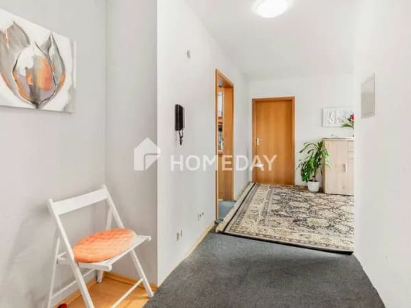 Immobilie in Balingen - Attraktive 2,5-Zimmer-Dachgeschosswohnung mit Garage und Loggia mit Weitblick nach Süden - Bild 0