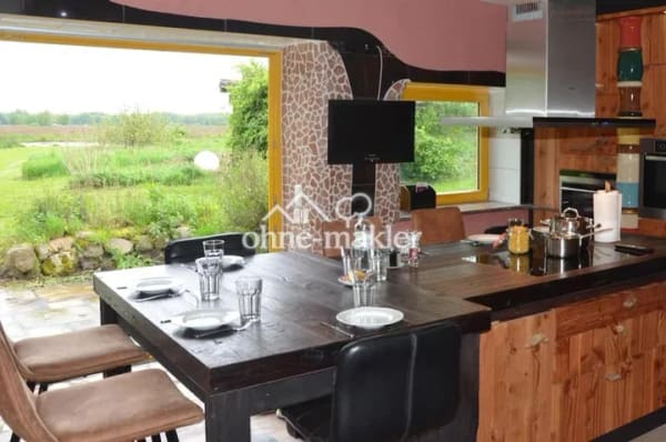 Immobilie in Klein Nordende - Exklusives Landhaus mit großer Scheune und viel Platz für Familie und Tiere - Bild 2