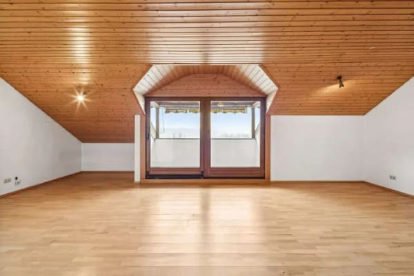 Immobilie in Küssaberg - 2,5 Zimmerwohnung mit viel Flair, großer Küche und wunderschönem Balkon mit Weitsicht in Küssaberg - Bild 0