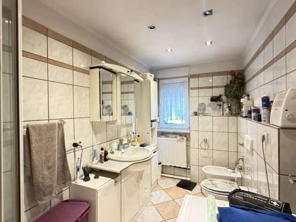 Immobilie in Schwaigern - Einfamilienhaus mit großem Grundstück in Massenbach - Bild 4