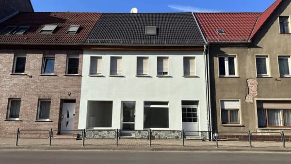 Immobilie in Raguhn-Jeßnitz - Vielseitiges Wohn- und Geschäftshaus in Raguhn - Bild 0