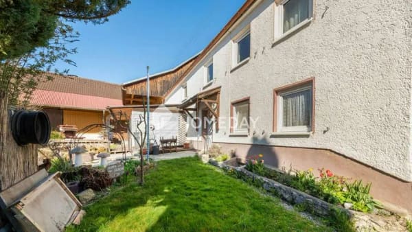 Immobilie in Krumbach (Schwaben) - Charmantes Bauernhaus mit großzügigem Grundstück und vielseitigen Nutzungsmöglichkeiten - Bild 1