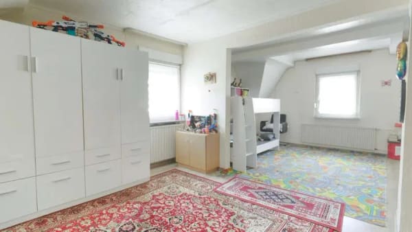 Immobilie in Spiesen-Elversberg - Doppelhaushälfte in zentraler Lage von Spiesen-Elversberg - Bild 1