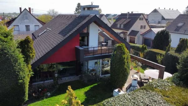 Immobilie in Neustetten - Gepflegtes Familiendomizil mit Garten, Wellnessbereich und Doppelcarport - Bild 0