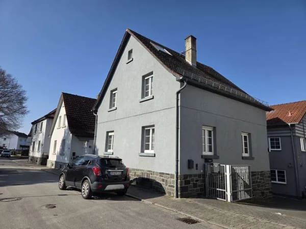 Immobilie in Lautertal - Ein Haus mit Geschichte, Ruhe und Raum für neue Wohnideen - Bild 0