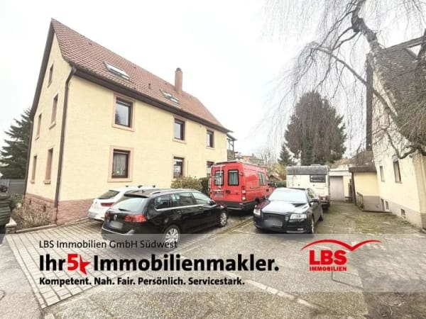 Immobilie in Ettlingen - Idyllisches Haus mit Balkon und großem Garten in Ettlingen - Bild 1