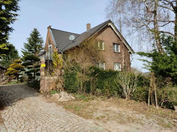Immobilie in Waldachtal - Maklerfrei, Einfamilienhaus mit EL, 255qm mit 3966qm Garten, ruhige Ortsrandlage,EKl A+, Bj 2013 - Bild 2
