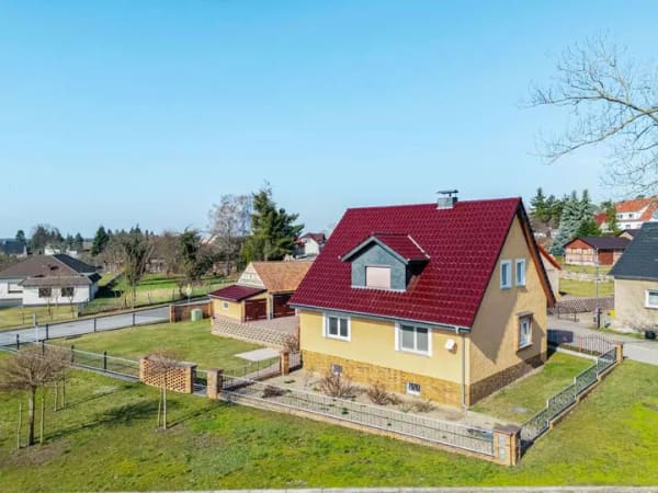Immobilie in Märkische Heide - Am Groß Leuthener See gelegenes modernisiertes Einfamilienhaus mit Garage und Nebengebäude - Bild 0