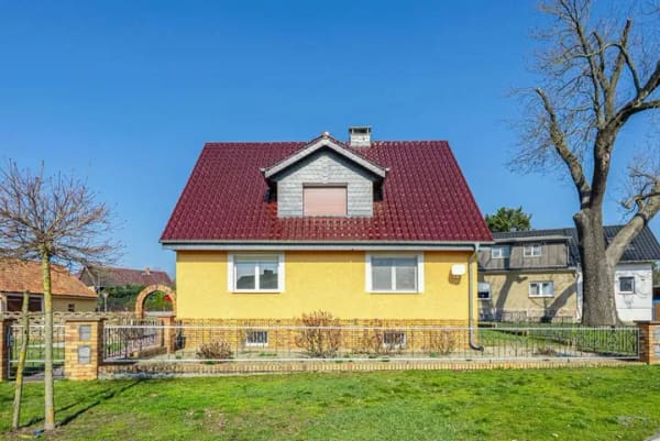 Immobilie in Märkische Heide - Am Groß Leuthener See gelegenes modernisiertes Einfamilienhaus mit Garage und Nebengebäude - Bild 3