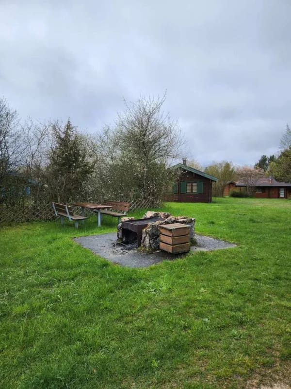 Immobilie in Hayingen - Ferienhaus Lauterdörfle Hayingen Idyllisches 3-Zimmer-Ferienhaus - Bild 2