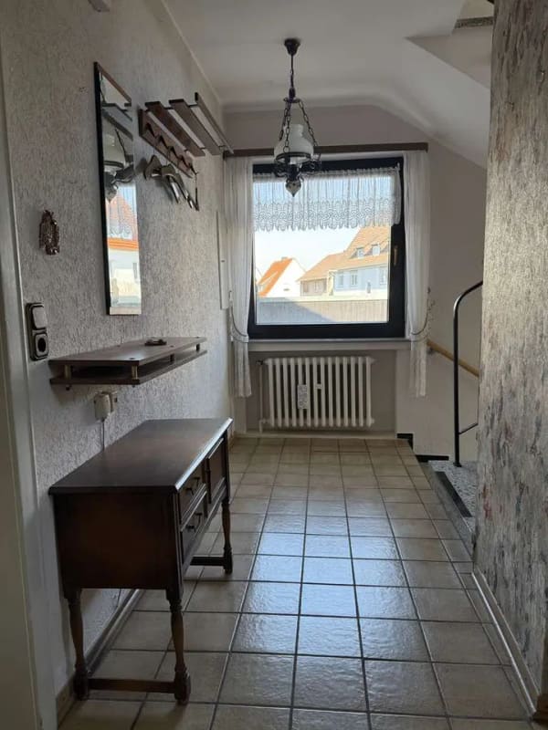 Immobilie in Sontra - Gepflegtes Reiheneckhaus in ruhiger Wohnlage mit Garten und Freisitz - Bild 4