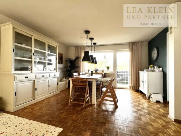 Immobilie in Drolshagen - Charmantes Einfamilienhaus mit Einliegerwohnung, Balkon & traumhafter Aussichtslage  - Drolshagen - Bild 4