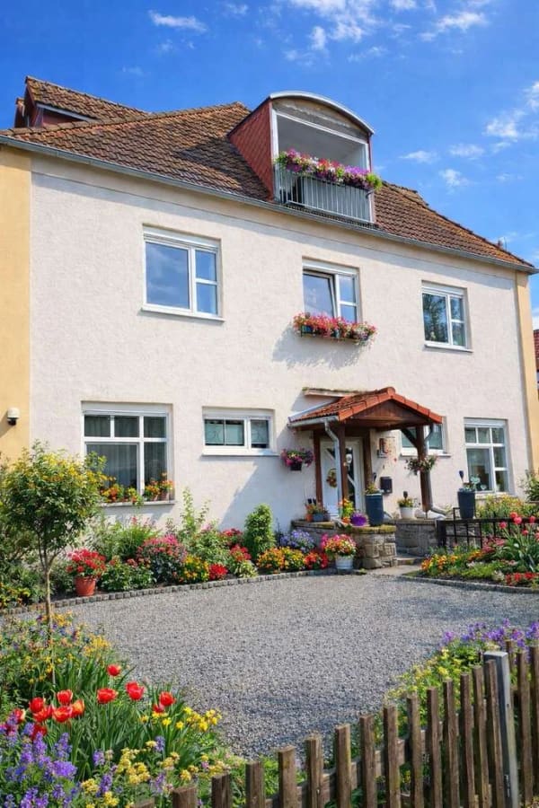 Immobilie in Tonna - Renditeknaller: 3-Zimmer-DG-Wohnung mit Balkon und Stellplätzen – sofort Einnahmen sichern (4040.14) - Bild 0